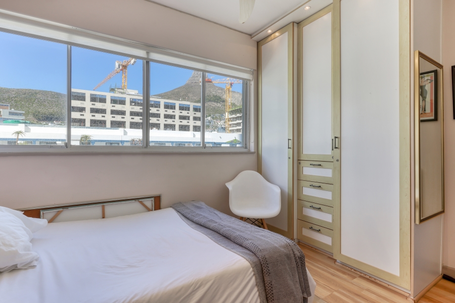 2 Bedroom Property for Sale in Sea Point Western Cape